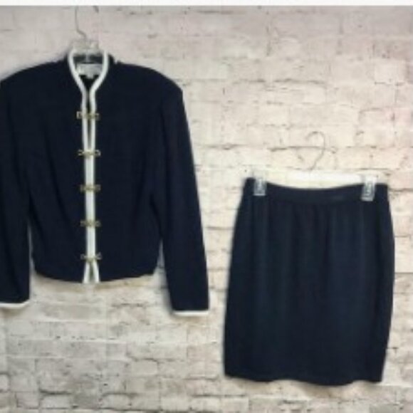 St. John Collection Women's 2pc Skirt Set Knit Navy Blue.White Gold Buckle sz 6 - Picture 1 of 1